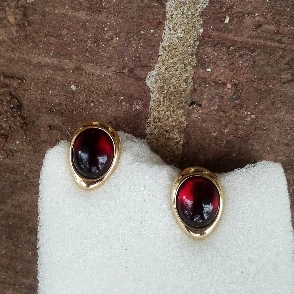 Vintage Avon Clip Earrings